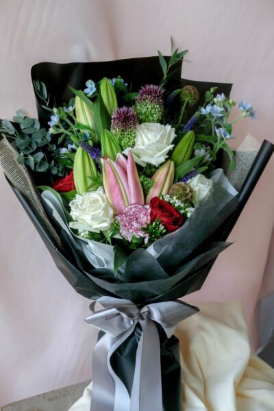 Pink lily and baby alliums - Lylas - Image 2