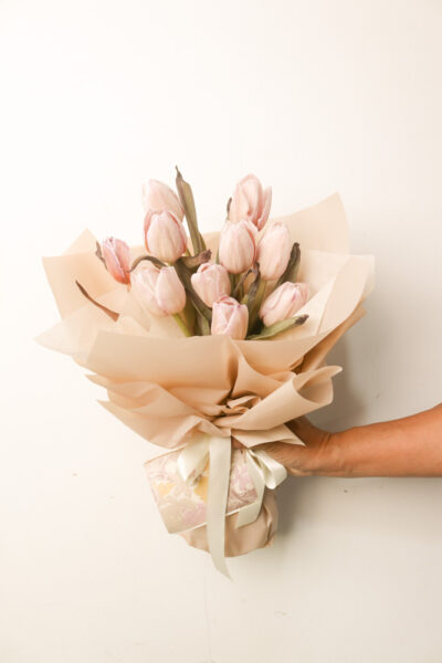 Classic Tulips En Masse - Image 4