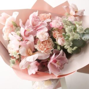 OMAKASE : Shades of Pinks