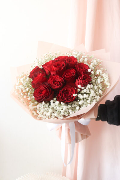 Classic Red Roses - Image 2