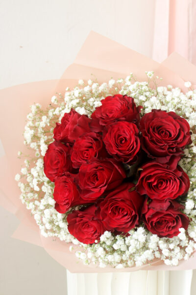 Classic Red Roses - Image 3