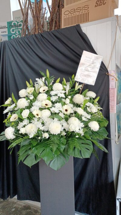(Same-Day Delivery) Condolence Stands - Image 4