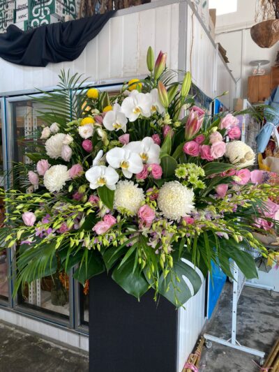 (Same-Day Delivery) Condolence Stands - Image 2