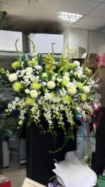 Serene Tribute Wreath