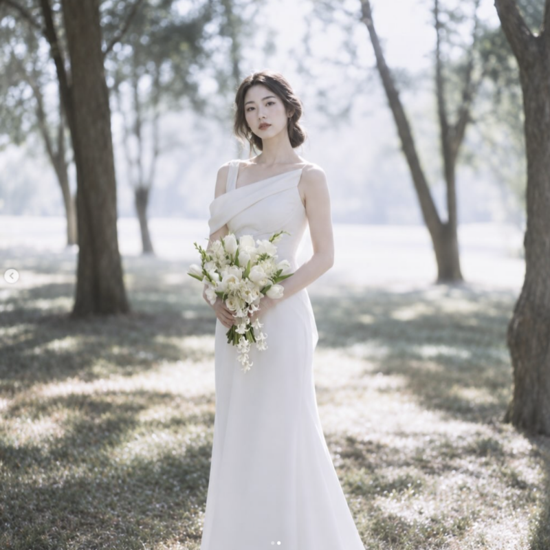 Ivory Tulip &amp; Freesia Bridal Bouquet