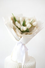 Classic Tulips En Masse - Image 3