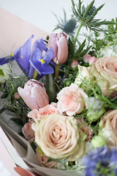 Cappuccino Roses and Elegance Brownie Tulips - Coffee Time - Image 3